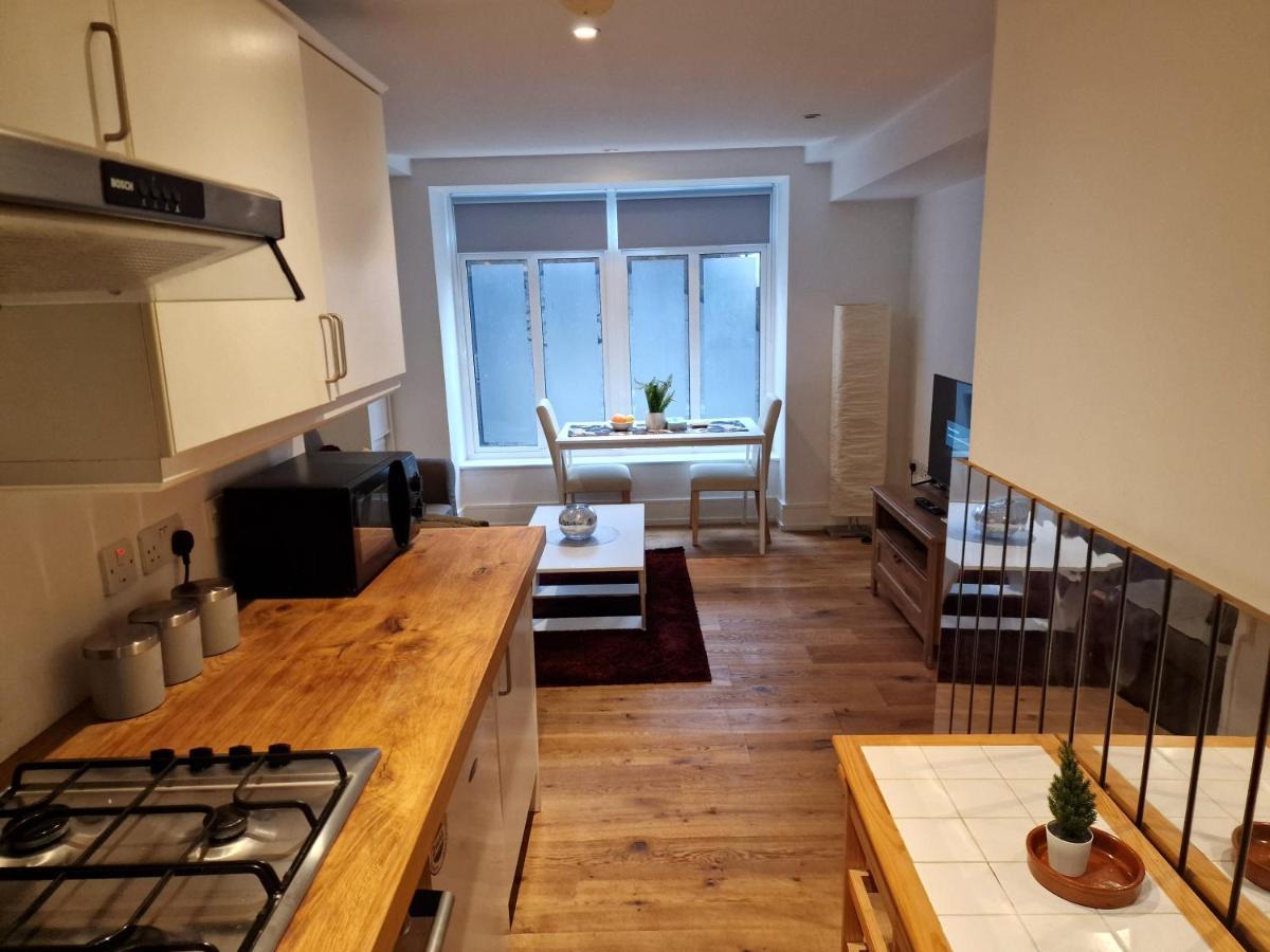 Lovely 1-Bed Apartment In Λονδίνο Εξωτερικό φωτογραφία